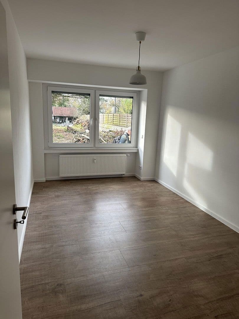 Prenájom bytu 2-izbový 60 m², Rösrather Str.700A, Köln, Severné Porýnie - Westfálsko Prenájom bytu 2-izbový 60 m², Rösrather Str.700A, Köln, Severné Porýnie - Westfálsko