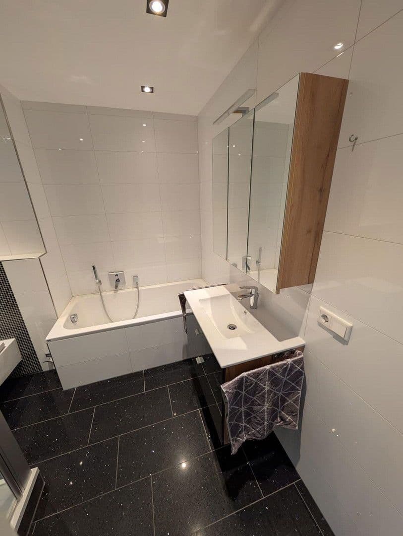 Predaj bytu 3-izbový 75 m², Hagen, Severné Porýnie - Westfálsko Predaj bytu 3-izbový 75 m², Hagen, Severné Porýnie - Westfálsko