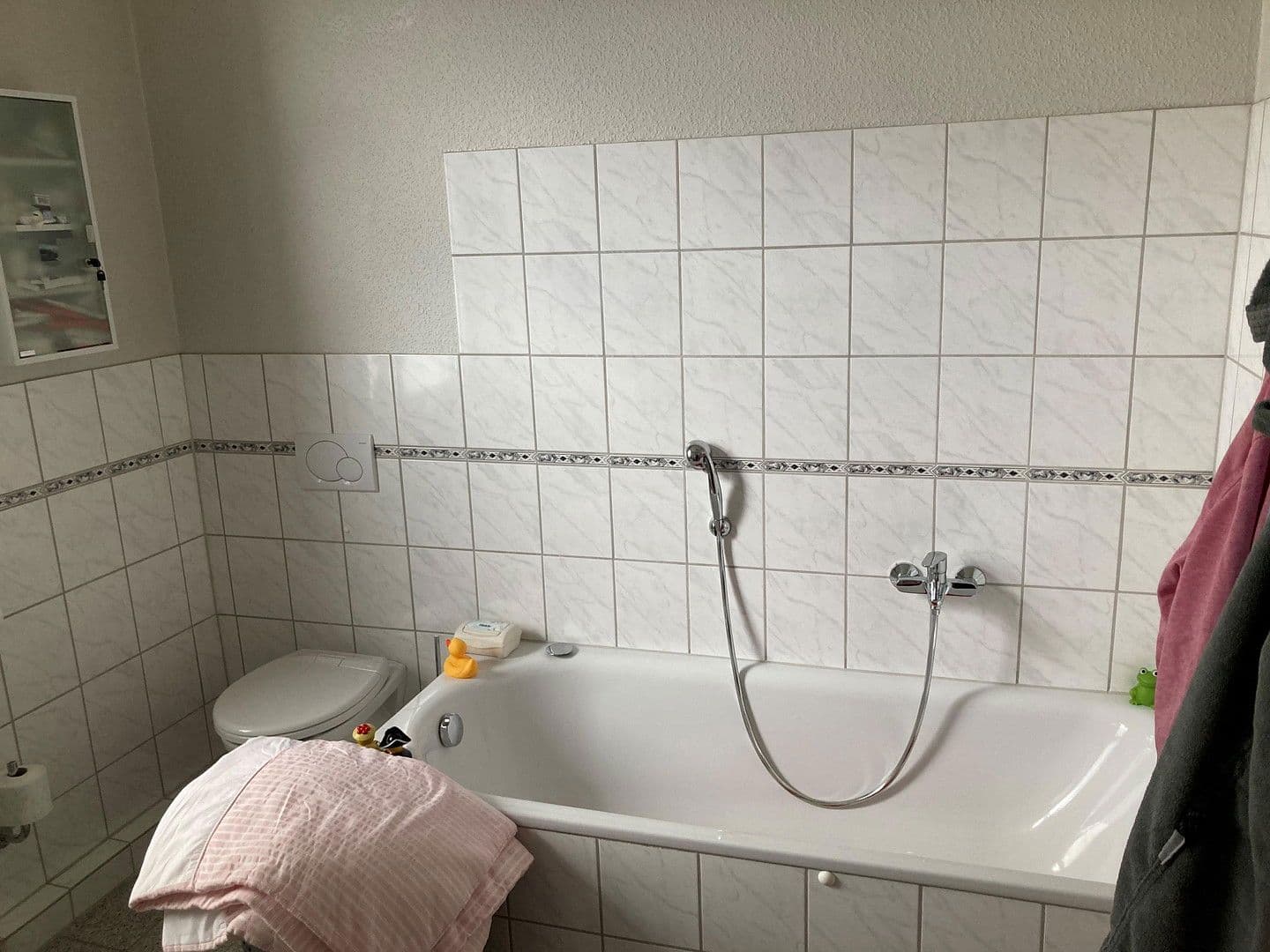 Prenájom bytu 4-izbový 109 m², Ringstraße 9, Wiesbaden, Hesensko Prenájom bytu 4-izbový 109 m², Ringstraße 9, Wiesbaden, Hesensko