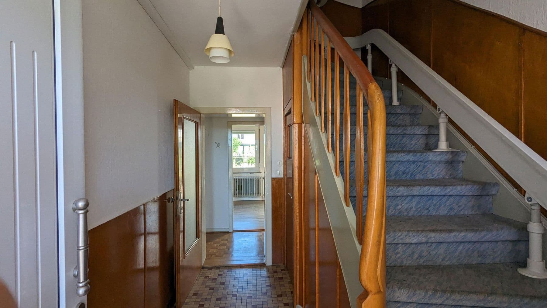 Predaj domu 178 m², pozemek 642 m², Bahnhofsstraße 22, Ronnenberg, Dolné Sasko Predaj domu 178 m², pozemek 642 m², Bahnhofsstraße 22, Ronnenberg, Dolné Sasko