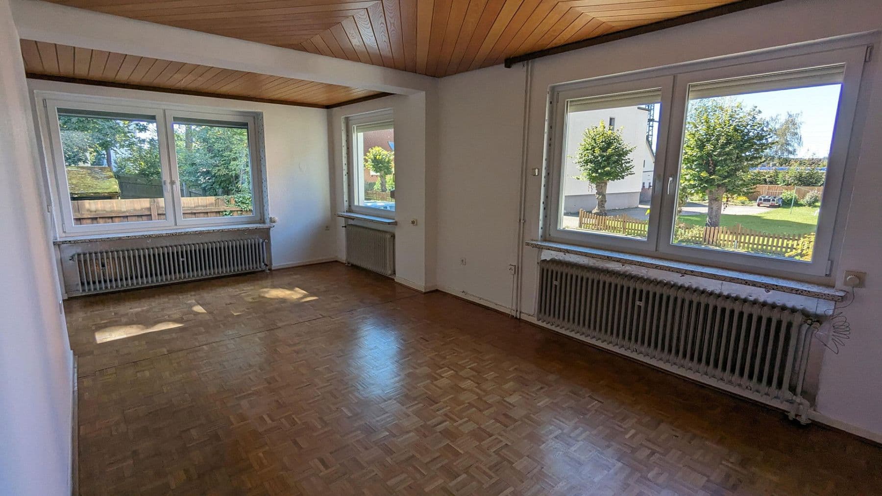 Predaj domu 178 m², pozemek 642 m², Bahnhofsstraße 22, Ronnenberg, Dolné Sasko Predaj domu 178 m², pozemek 642 m², Bahnhofsstraße 22, Ronnenberg, Dolné Sasko