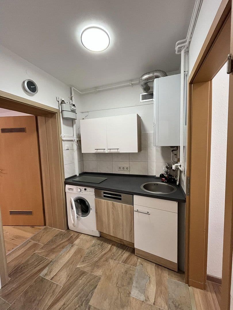 Prenájom bytu 2-izbový 34 m², Henckellweg 2, Hannover, Dolné Sasko Prenájom bytu 2-izbový 34 m², Henckellweg 2, Hannover, Dolné Sasko