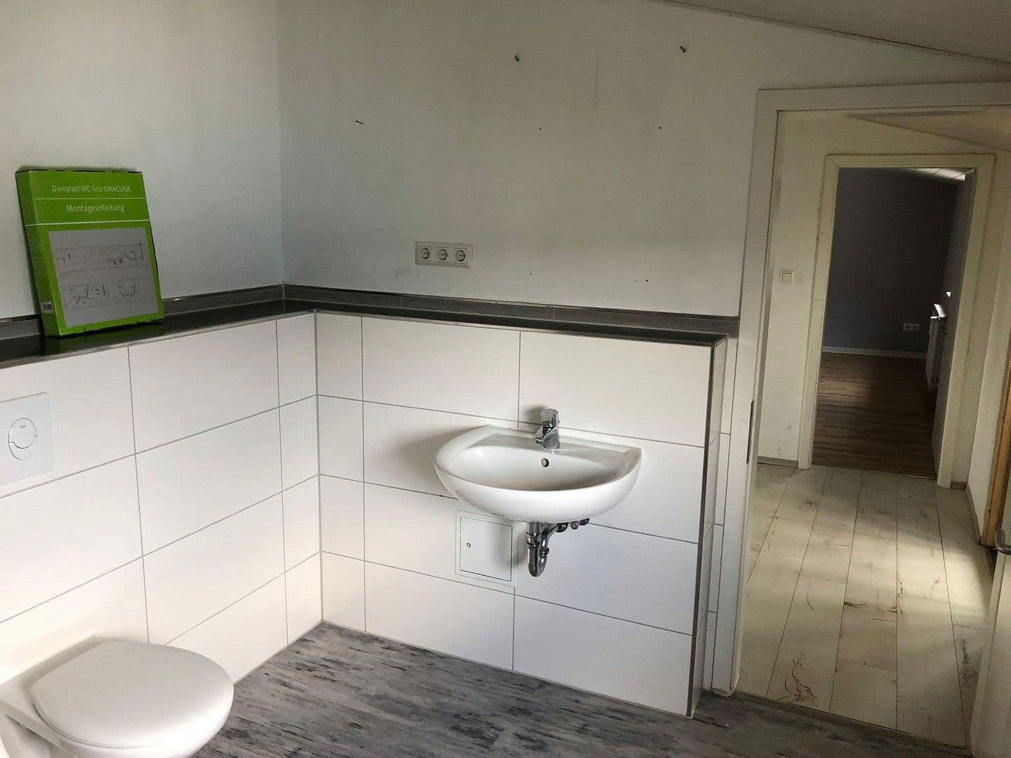 Prenájom bytu 3-izbový 113 m², Bahnhofstr. 13, Gedern, Hesensko Prenájom bytu 3-izbový 113 m², Bahnhofstr. 13, Gedern, Hesensko