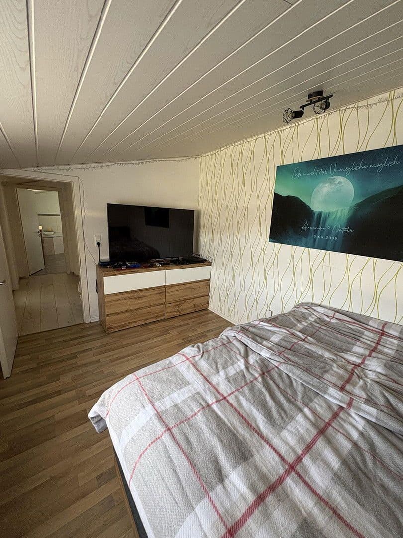 Prenájom bytu 3-izbový 113 m², Bahnhofstr. 13, Gedern, Hesensko Prenájom bytu 3-izbový 113 m², Bahnhofstr. 13, Gedern, Hesensko