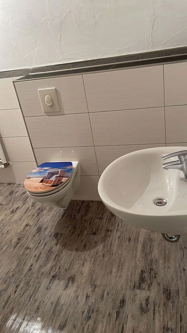 Prenájom bytu 3-izbový 113 m², Bahnhofstr. 13, Gedern, Hesensko Prenájom bytu 3-izbový 113 m², Bahnhofstr. 13, Gedern, Hesensko