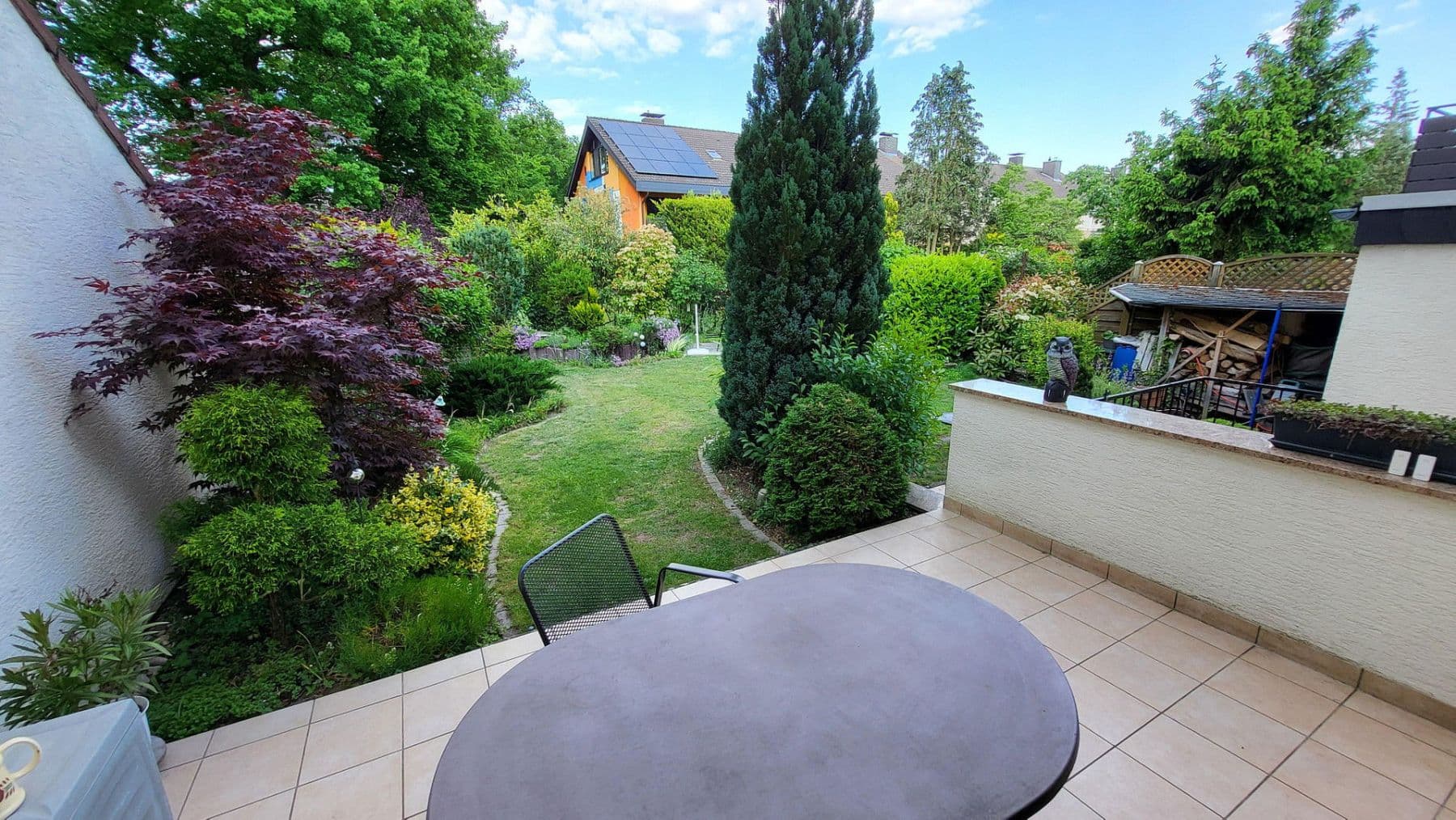 Predaj domu 195 m², pozemek 356 m², Am Waldfrieden 38, Oftersheim, Bádensko-Wurttembersko Predaj domu 195 m², pozemek 356 m², Am Waldfrieden 38, Oftersheim, Bádensko-Wurttembersko