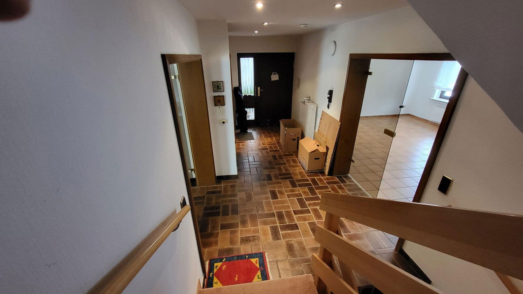 Predaj domu 195 m², pozemek 356 m², Am Waldfrieden 38, Oftersheim, Bádensko-Wurttembersko Predaj domu 195 m², pozemek 356 m², Am Waldfrieden 38, Oftersheim, Bádensko-Wurttembersko