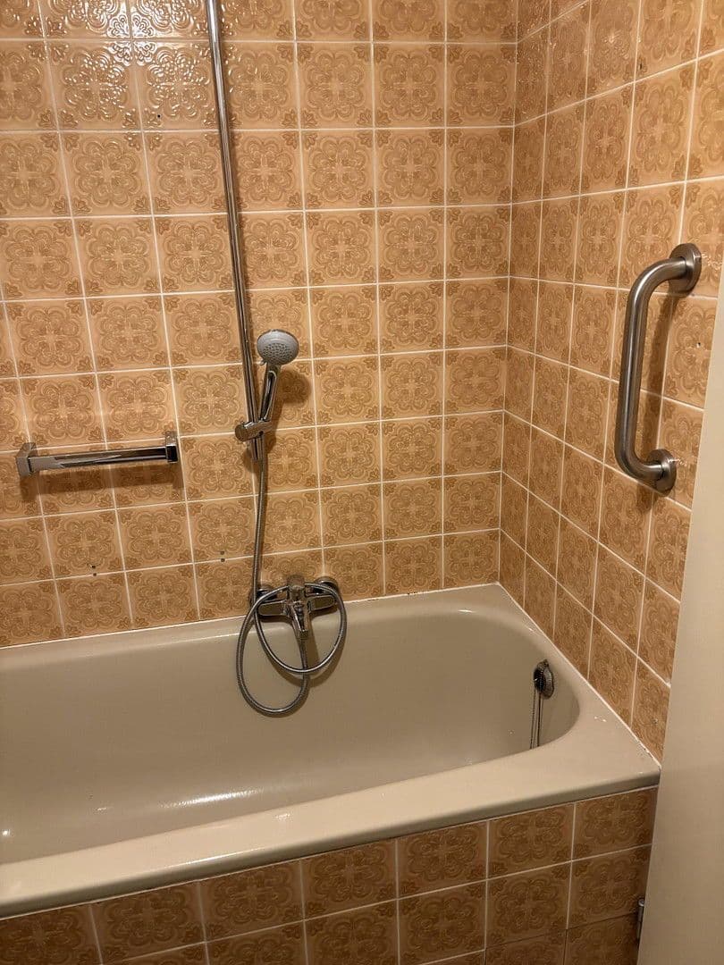 Prenájom bytu 2-izbový 60 m², Aachen, Severné Porýnie - Westfálsko Prenájom bytu 2-izbový 60 m², Aachen, Severné Porýnie - Westfálsko