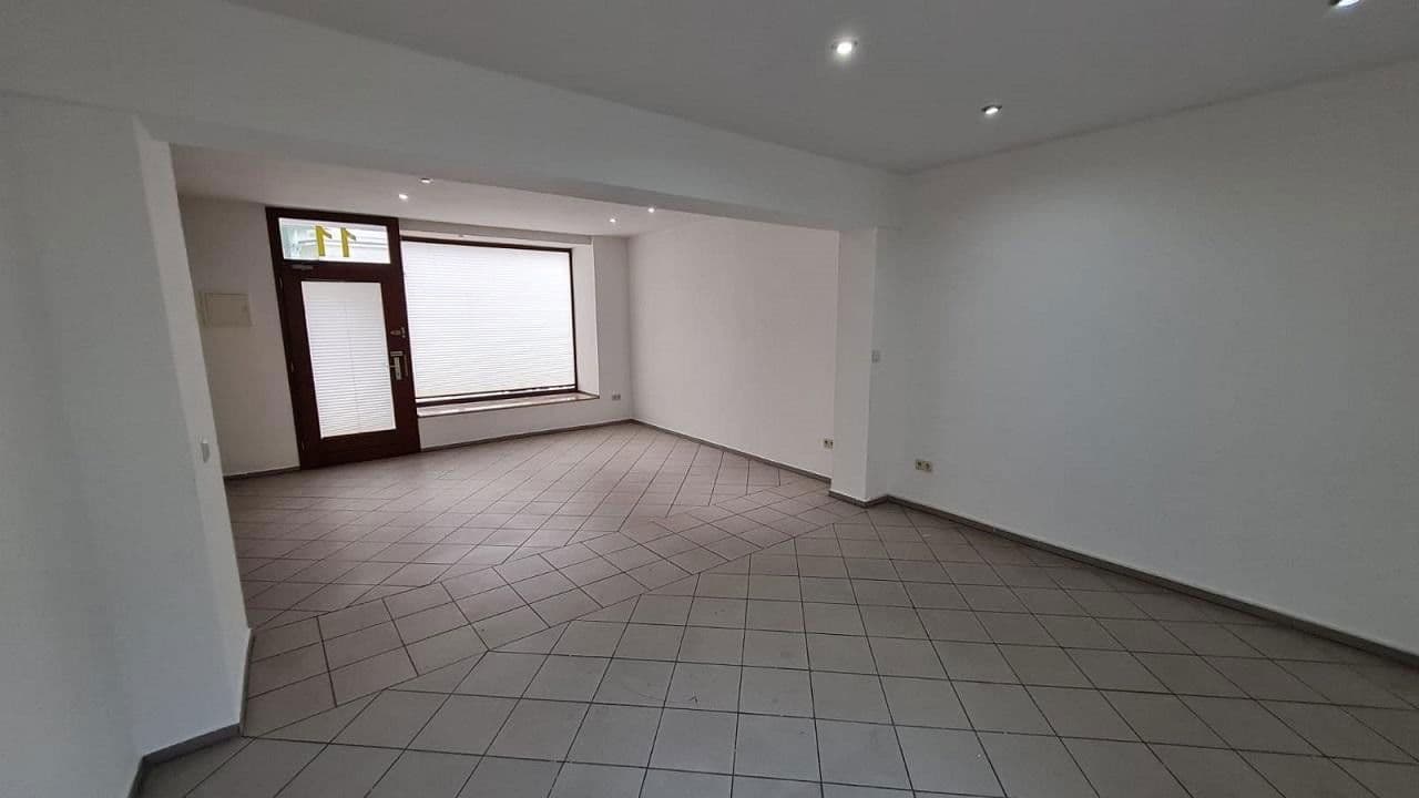 Prenájom kancelárie 82 m², Bernburg, Sasko-Anhaltsko Prenájom kancelárie 82 m², Bernburg, Sasko-Anhaltsko