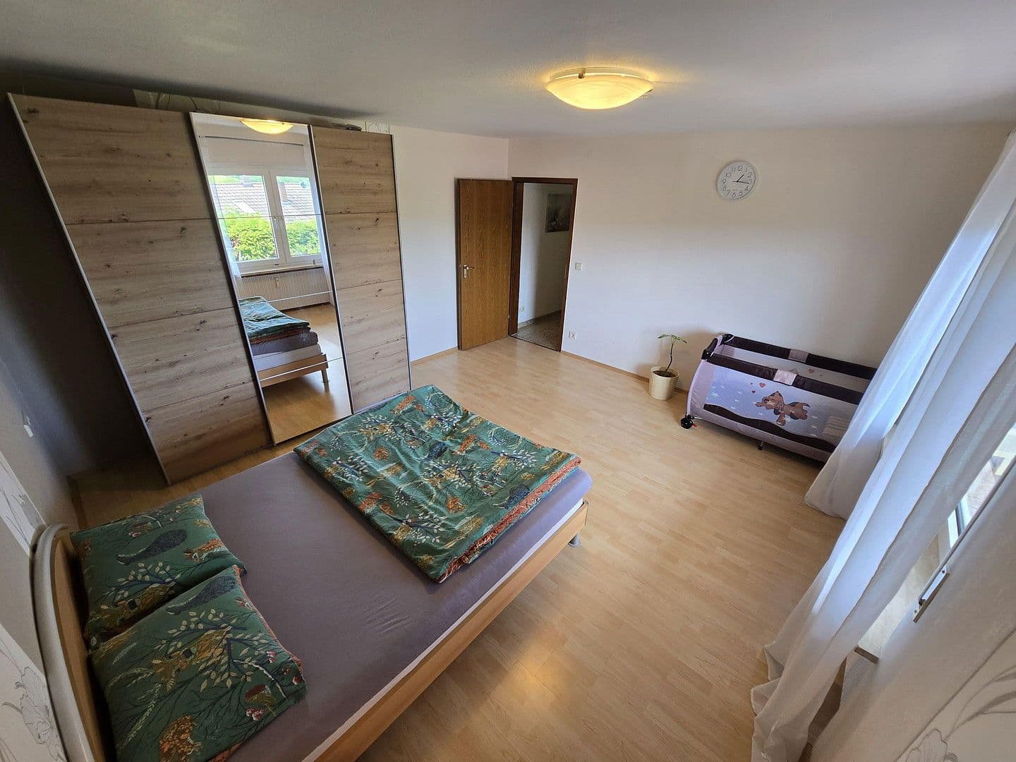 Predaj domu 250 m², pozemek 1.600 m², Ölberg 25, Nentershausen, Hesensko Predaj domu 250 m², pozemek 1.600 m², Ölberg 25, Nentershausen, Hesensko
