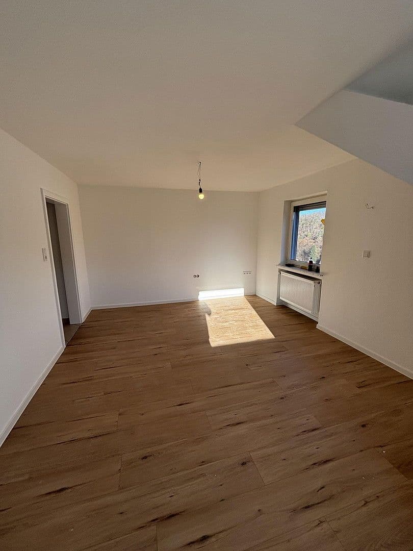 Prenájom bytu 3-izbový 70 m², Langgöns, Hesensko Prenájom bytu 3-izbový 70 m², Langgöns, Hesensko