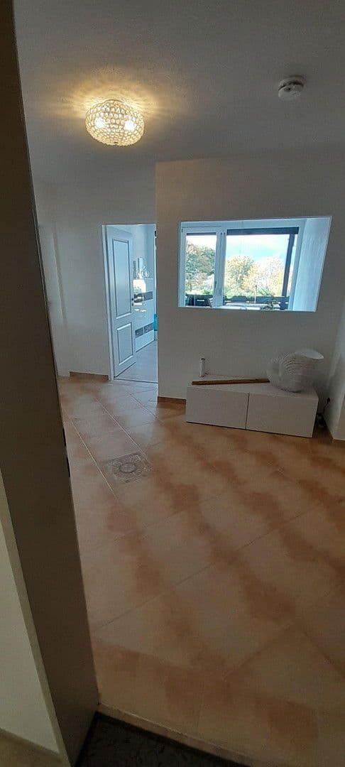 Prenájom bytu 3-izbový 75 m², Tegernsee, Bavorsko Prenájom bytu 3-izbový 75 m², Tegernsee, Bavorsko