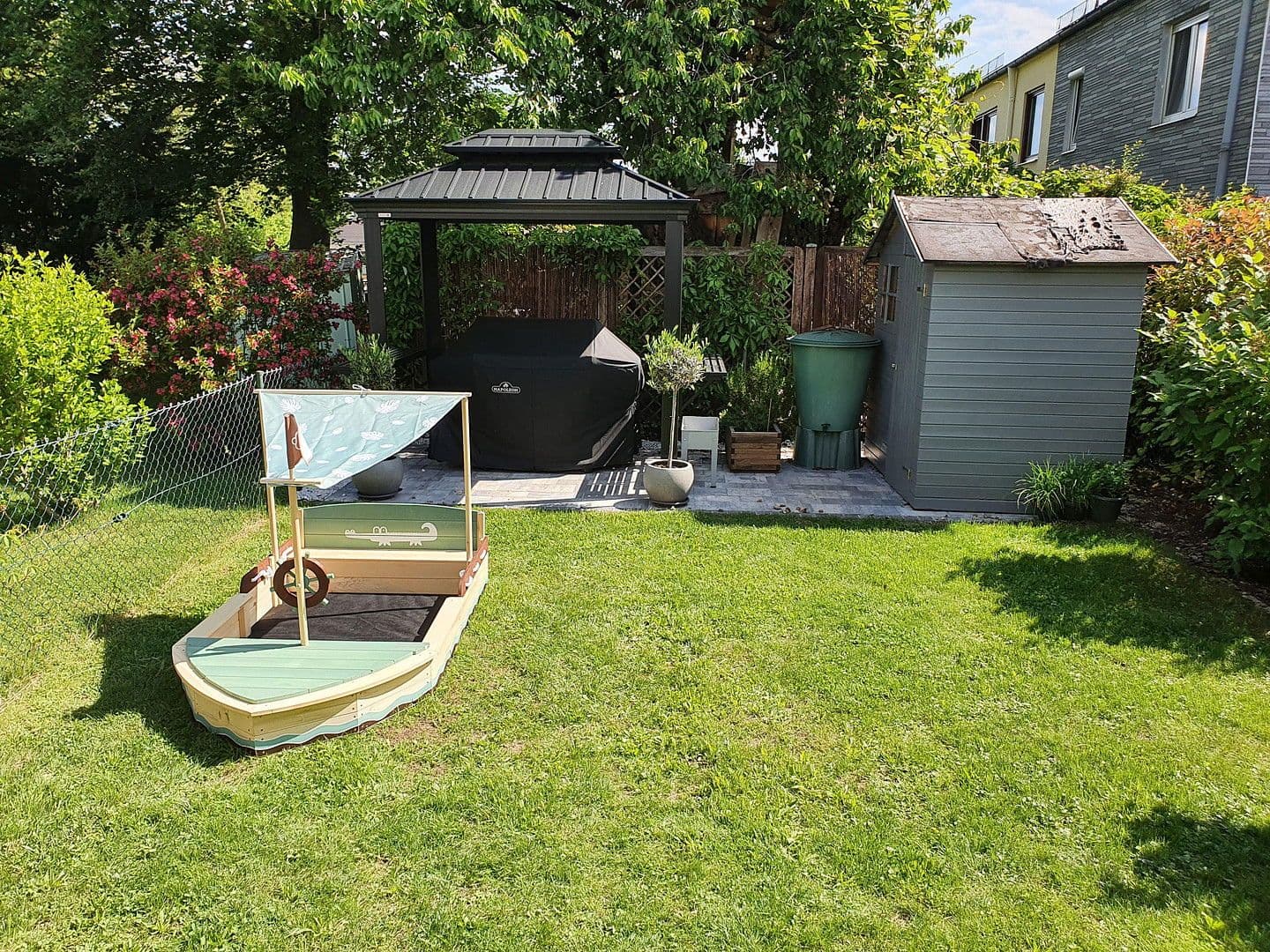 Predaj domu 150 m², pozemek 203 m², München, Bavorsko Predaj domu 150 m², pozemek 203 m², München, Bavorsko