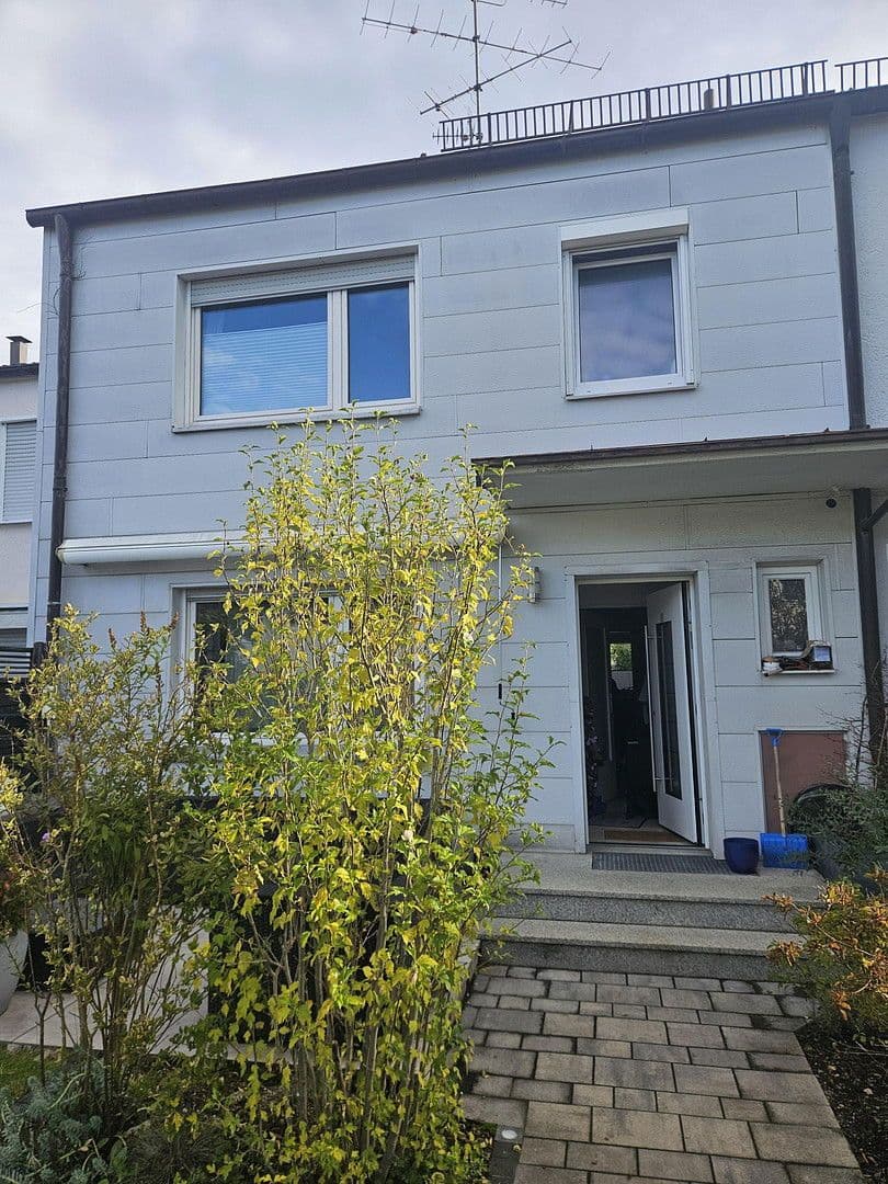 Predaj domu 150 m², pozemek 203 m², München, Bavorsko Predaj domu 150 m², pozemek 203 m², München, Bavorsko