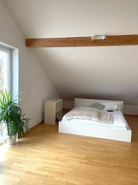 Prenájom domu 210 m², pozemek 465 m², Ulmenstrasse 0, Gauting, Bavorsko Prenájom domu 210 m², pozemek 465 m², Ulmenstrasse 0, Gauting, Bavorsko