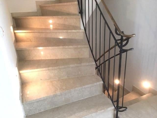 Prenájom domu 210 m², pozemek 465 m², Ulmenstrasse 0, Gauting, Bavorsko Prenájom domu 210 m², pozemek 465 m², Ulmenstrasse 0, Gauting, Bavorsko