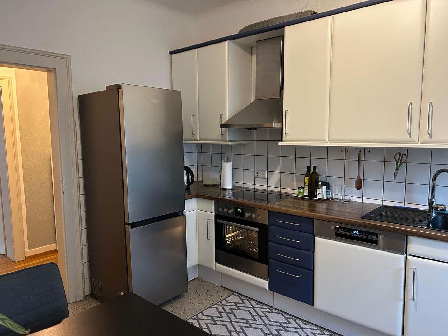 Prenájom bytu 3-izbový 100 m², Saarbrücken, Sársko Prenájom bytu 3-izbový 100 m², Saarbrücken, Sársko