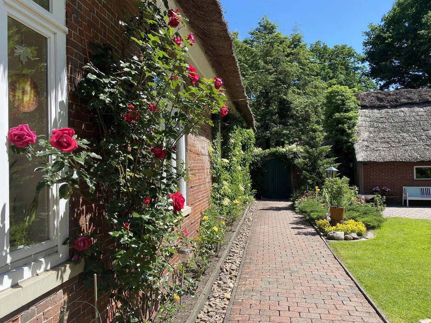 Predaj domu 350 m², pozemek 6.000 m², Hagen im Bremischen, Dolné Sasko Predaj domu 350 m², pozemek 6.000 m², Hagen im Bremischen, Dolné Sasko