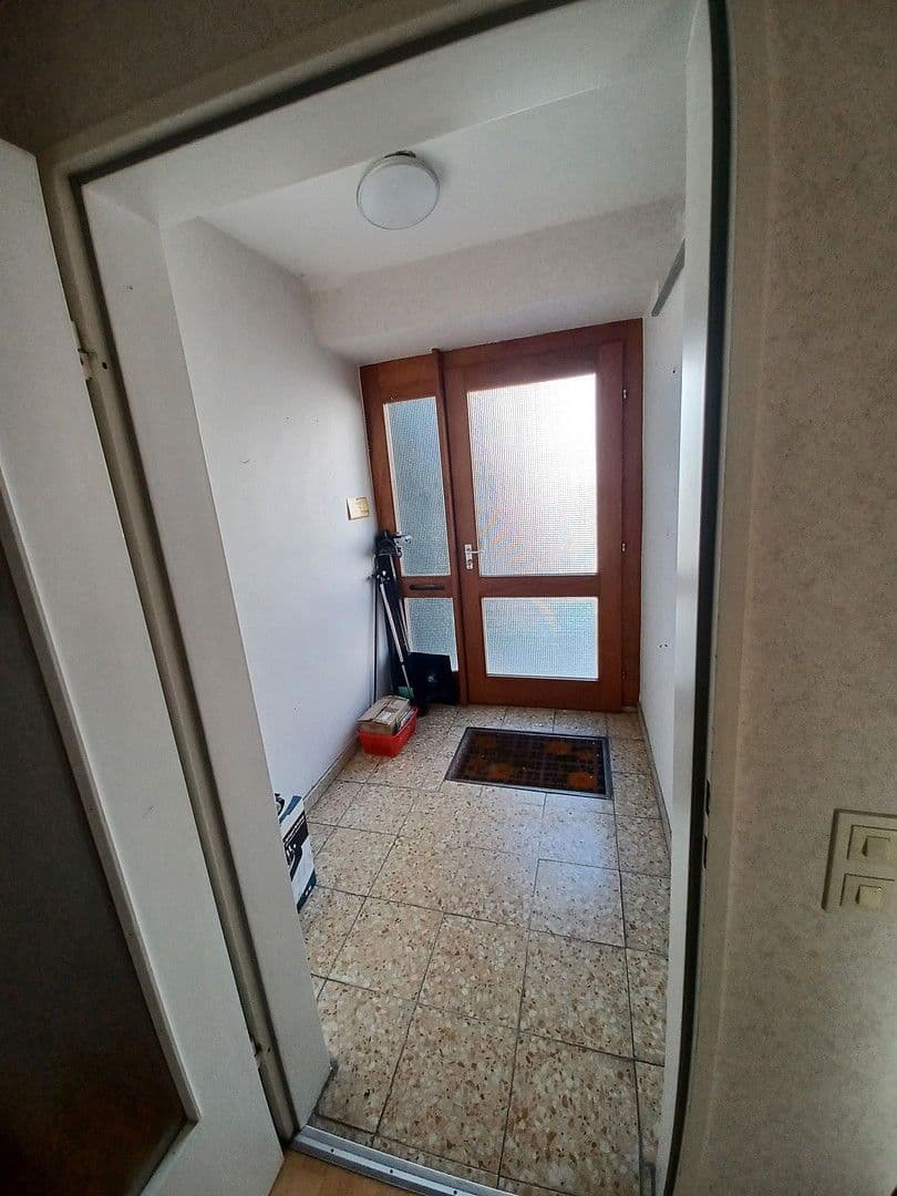 Predaj domu 170 m², pozemek 417 m², Großkrotzenburg, Hesensko Predaj domu 170 m², pozemek 417 m², Großkrotzenburg, Hesensko