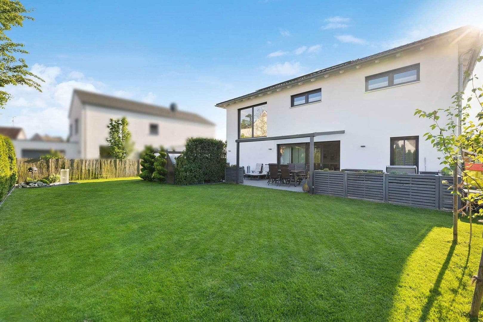 Predaj domu 247 m², pozemek 638 m², Vohburg an der Donau, Bavorsko Predaj domu 247 m², pozemek 638 m², Vohburg an der Donau, Bavorsko