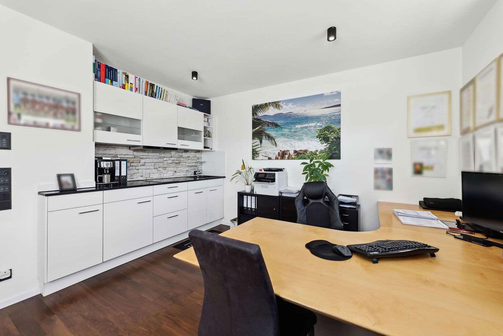 Predaj domu 247 m², pozemek 638 m², Vohburg an der Donau, Bavorsko Predaj domu 247 m², pozemek 638 m², Vohburg an der Donau, Bavorsko