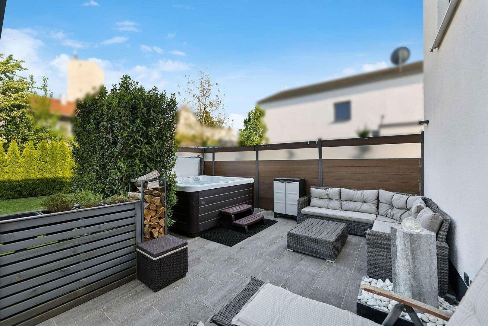 Predaj domu 247 m², pozemek 638 m², Vohburg an der Donau, Bavorsko Predaj domu 247 m², pozemek 638 m², Vohburg an der Donau, Bavorsko