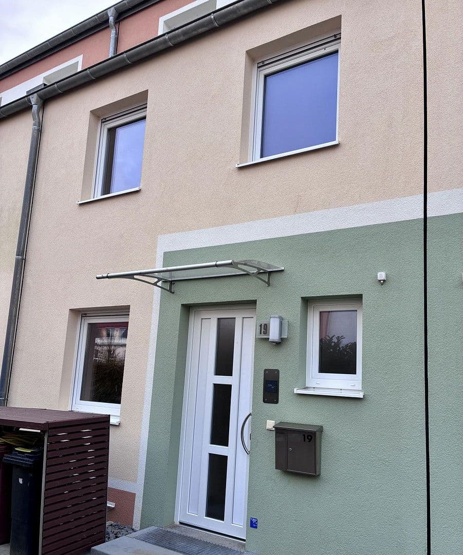 Prenájom domu 140 m², pozemek 137 m², Feucht, Bavorsko Prenájom domu 140 m², pozemek 137 m², Feucht, Bavorsko