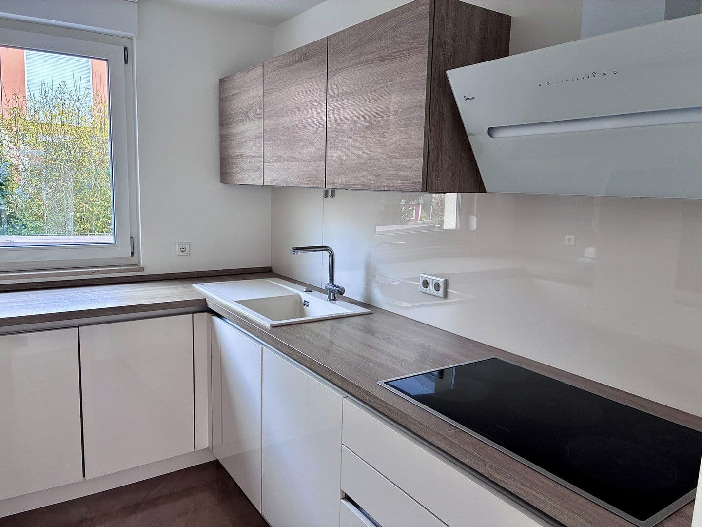 Prenájom domu 140 m², pozemek 137 m², Feucht, Bavorsko Prenájom domu 140 m², pozemek 137 m², Feucht, Bavorsko