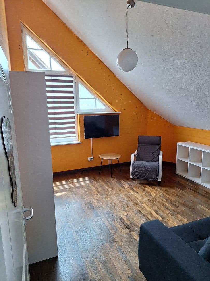 Predaj domu 175 m², pozemek 757 m², Krokusweg 1, Münsingen, Bádensko-Wurttembersko Predaj domu 175 m², pozemek 757 m², Krokusweg 1, Münsingen, Bádensko-Wurttembersko