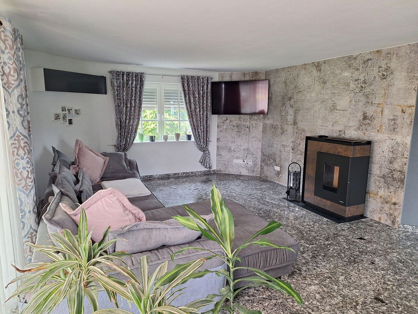 Predaj domu 175 m², pozemek 757 m², Krokusweg 1, Münsingen, Bádensko-Wurttembersko Predaj domu 175 m², pozemek 757 m², Krokusweg 1, Münsingen, Bádensko-Wurttembersko