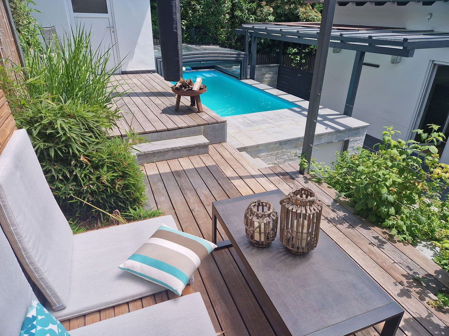 Predaj domu 170 m², pozemek 327 m², Weissach, Bádensko-Wurttembersko Predaj domu 170 m², pozemek 327 m², Weissach, Bádensko-Wurttembersko