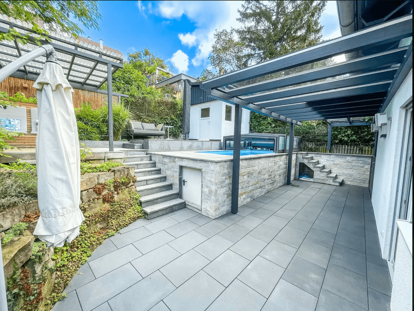 Predaj domu 170 m², pozemek 327 m², Weissach, Bádensko-Wurttembersko Predaj domu 170 m², pozemek 327 m², Weissach, Bádensko-Wurttembersko