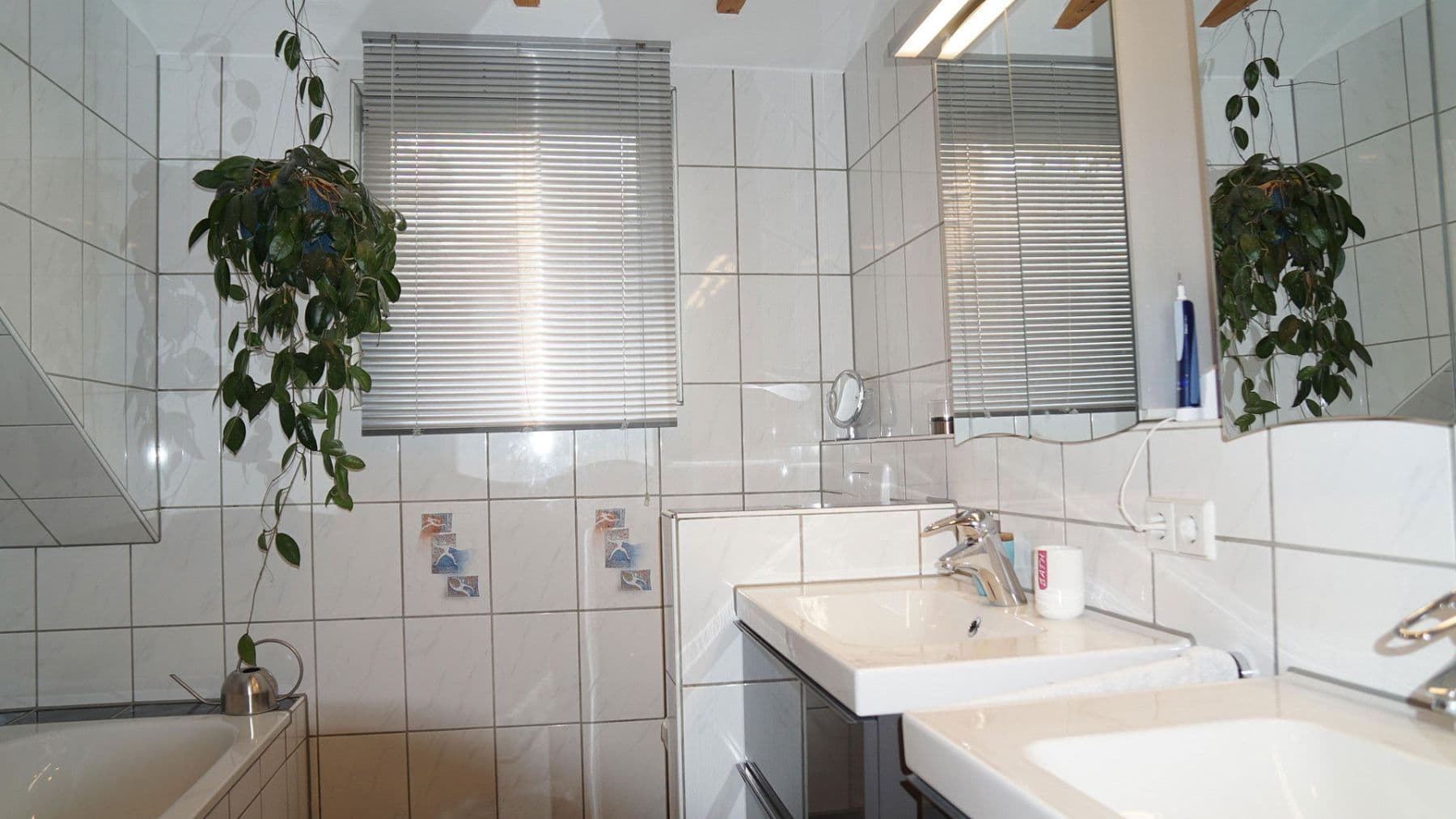 Predaj domu 170 m², pozemek 327 m², Weissach, Bádensko-Wurttembersko Predaj domu 170 m², pozemek 327 m², Weissach, Bádensko-Wurttembersko