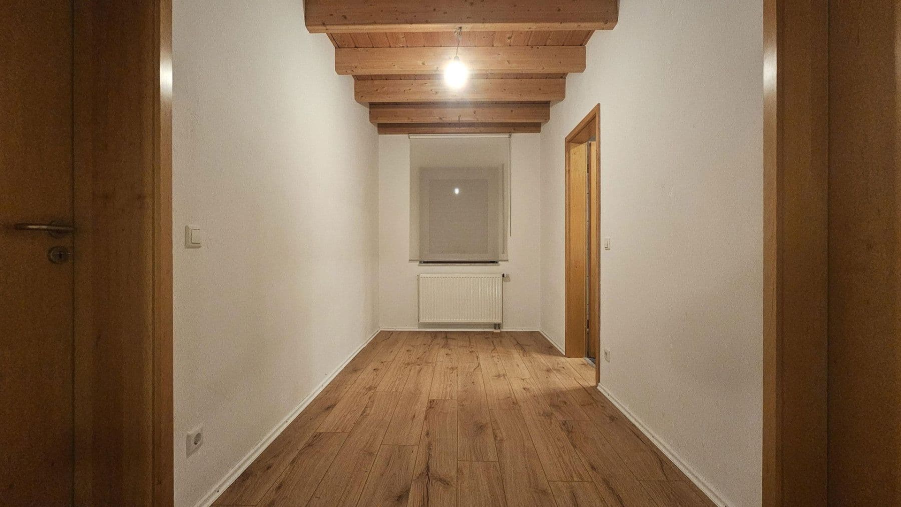 Predaj domu 170 m², pozemek 327 m², Weissach, Bádensko-Wurttembersko Predaj domu 170 m², pozemek 327 m², Weissach, Bádensko-Wurttembersko