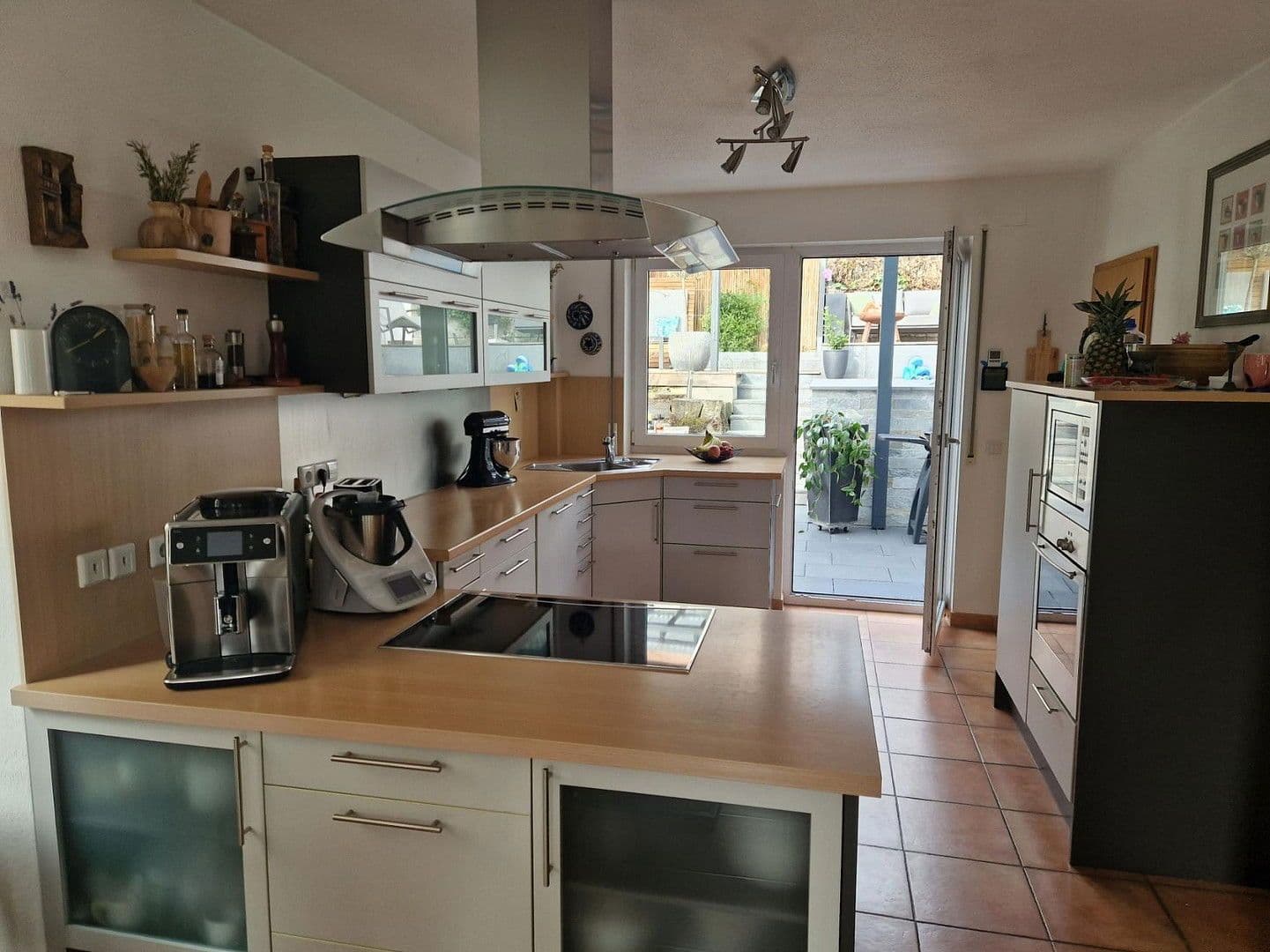 Predaj domu 170 m², pozemek 327 m², Weissach, Bádensko-Wurttembersko Predaj domu 170 m², pozemek 327 m², Weissach, Bádensko-Wurttembersko