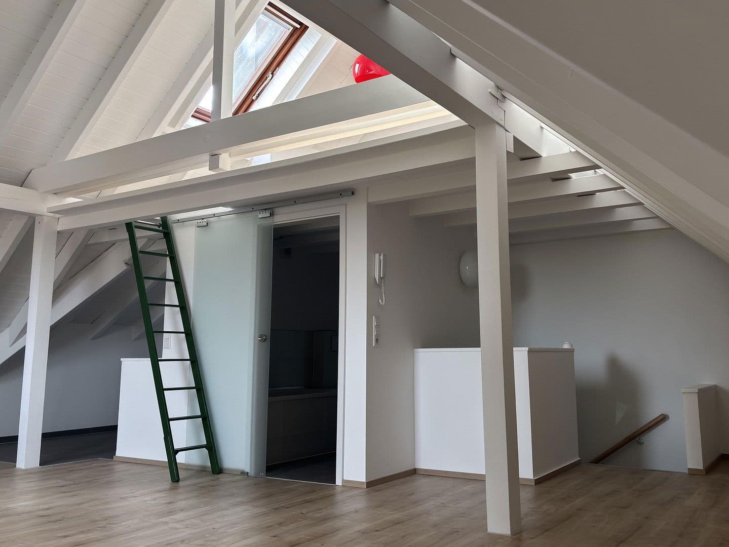 Predaj bytu 3-izbový 129 m², Am Weinfaß 60, Rüsselsheim am Main, Hesensko Predaj bytu 3-izbový 129 m², Am Weinfaß 60, Rüsselsheim am Main, Hesensko