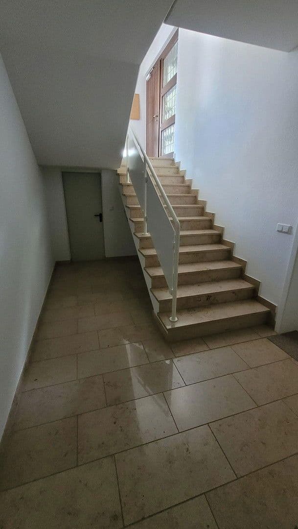 Predaj bytu 3-izbový 129 m², Am Weinfaß 60, Rüsselsheim am Main, Hesensko Predaj bytu 3-izbový 129 m², Am Weinfaß 60, Rüsselsheim am Main, Hesensko