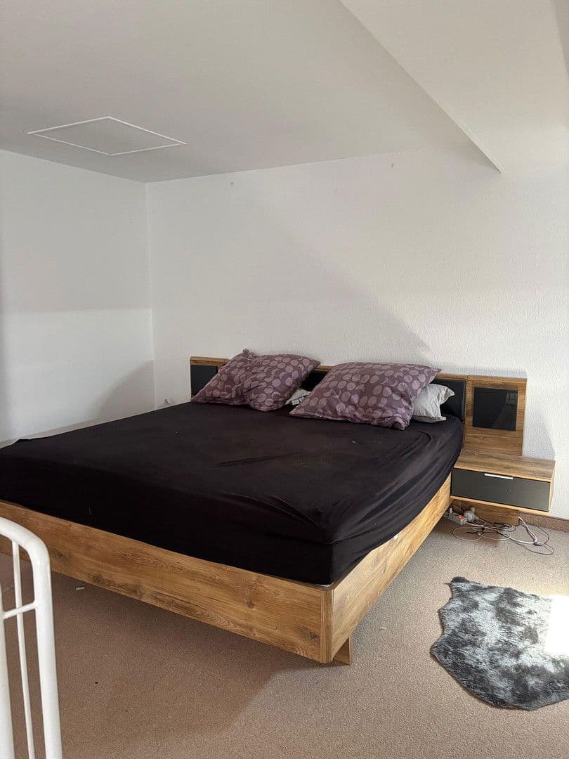 Prenájom bytu 2-izbový 81 m², Machern, Sasko Prenájom bytu 2-izbový 81 m², Machern, Sasko