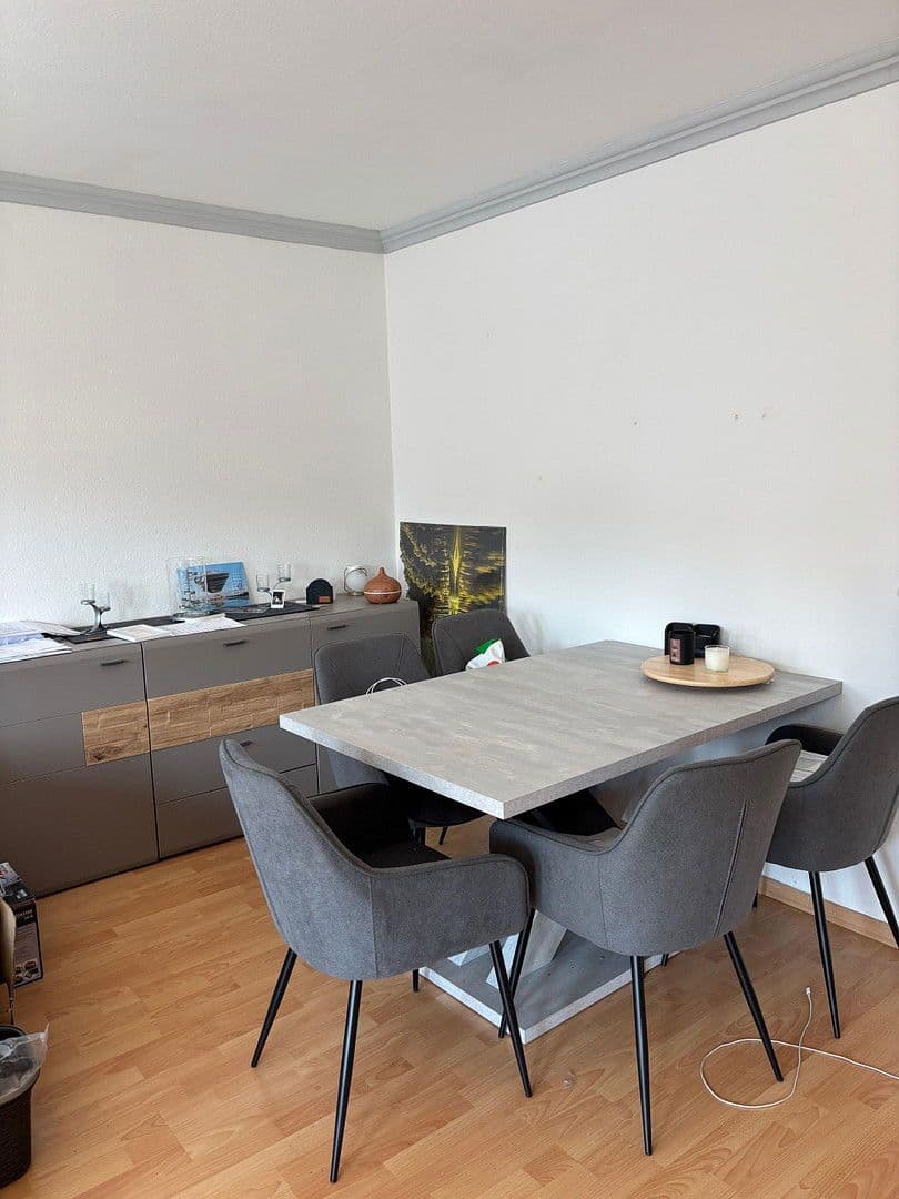 Prenájom bytu 2-izbový 81 m², Machern, Sasko Prenájom bytu 2-izbový 81 m², Machern, Sasko