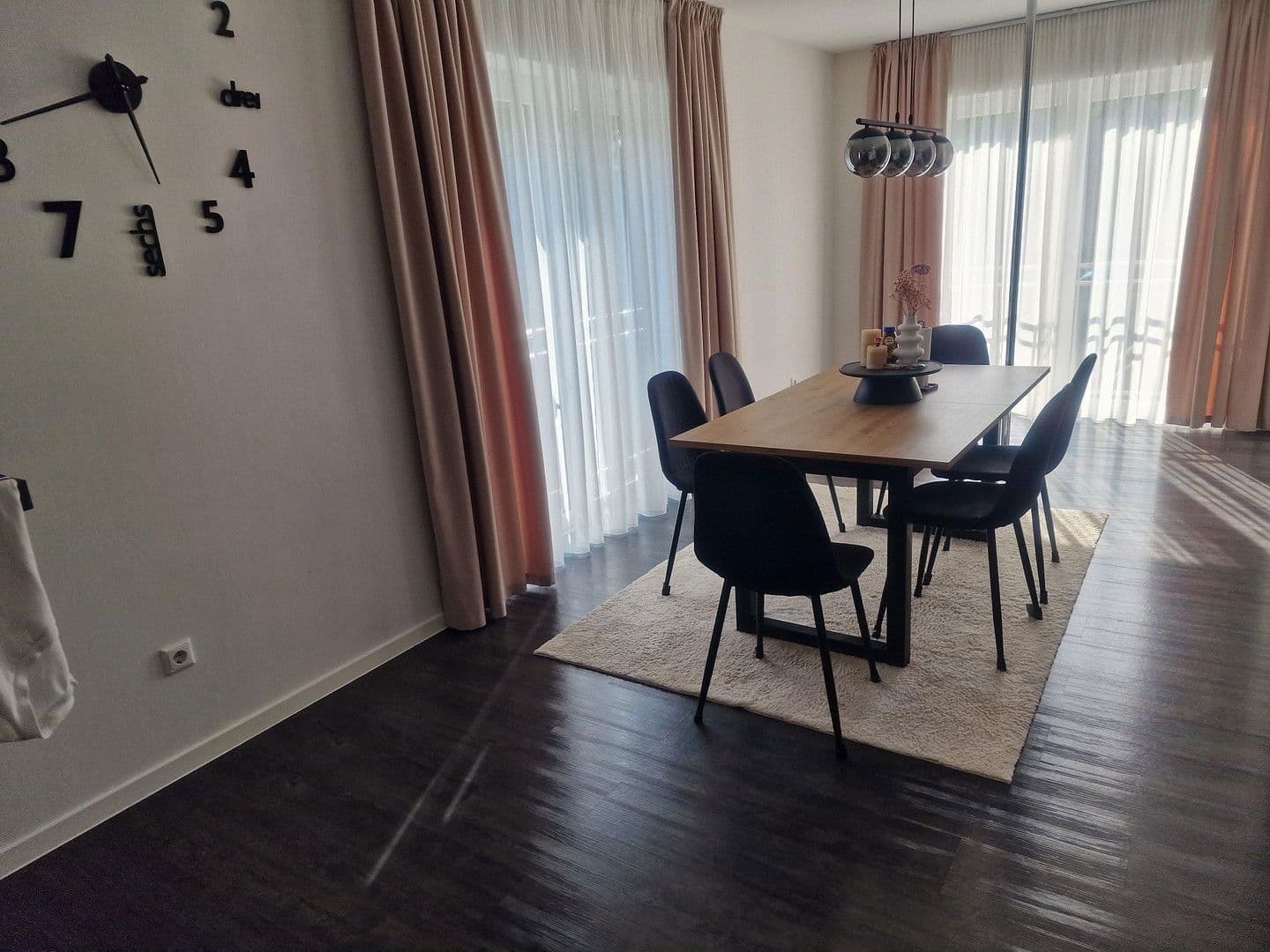 Predaj domu 233 m², pozemek 369 m², Andernach, Porýnie-Falcko Predaj domu 233 m², pozemek 369 m², Andernach, Porýnie-Falcko