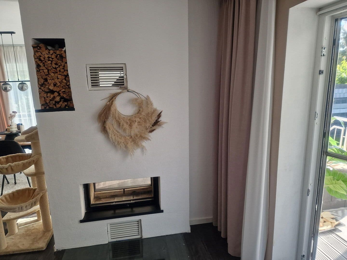 Predaj domu 233 m², pozemek 369 m², Andernach, Porýnie-Falcko Predaj domu 233 m², pozemek 369 m², Andernach, Porýnie-Falcko