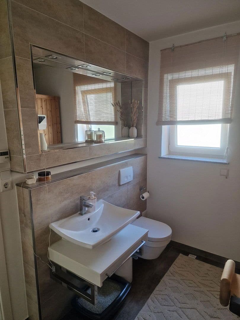 Predaj domu 233 m², pozemek 369 m², Andernach, Porýnie-Falcko Predaj domu 233 m², pozemek 369 m², Andernach, Porýnie-Falcko