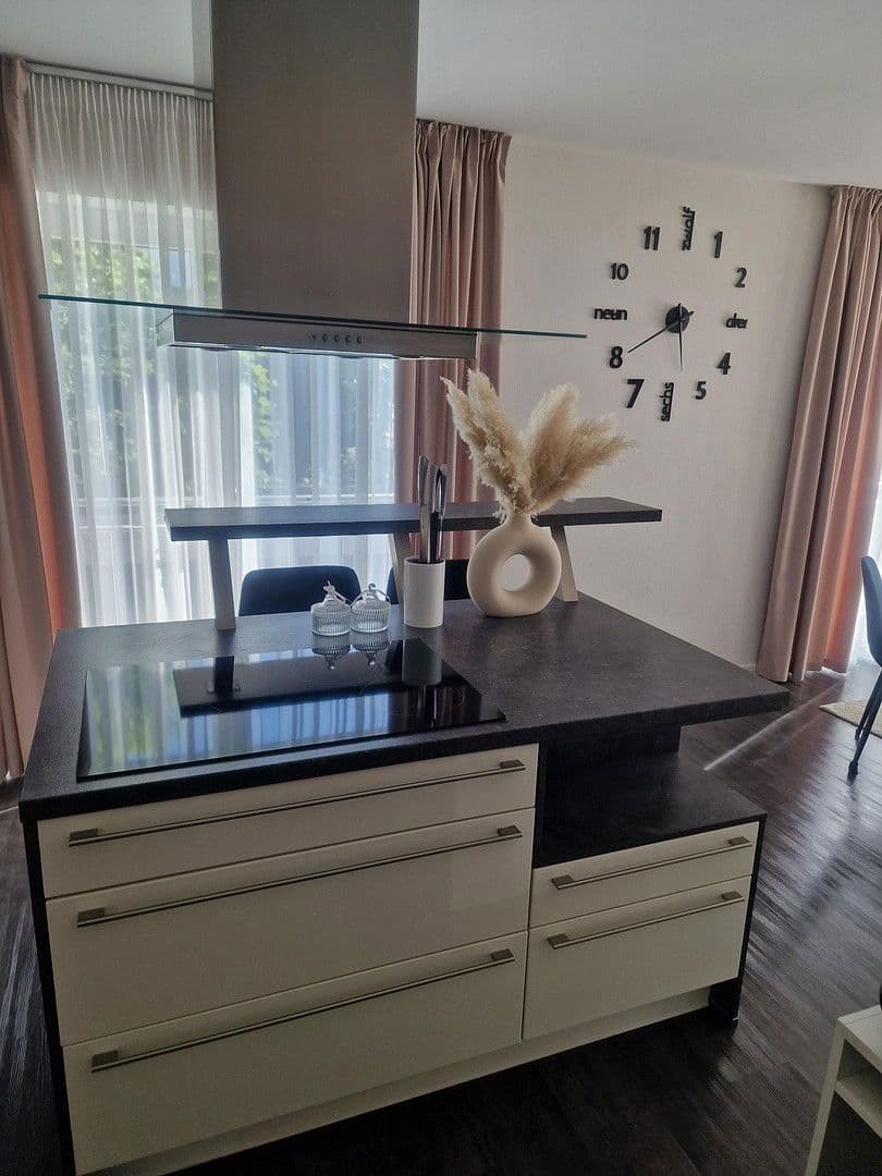 Predaj domu 233 m², pozemek 369 m², Andernach, Porýnie-Falcko Predaj domu 233 m², pozemek 369 m², Andernach, Porýnie-Falcko