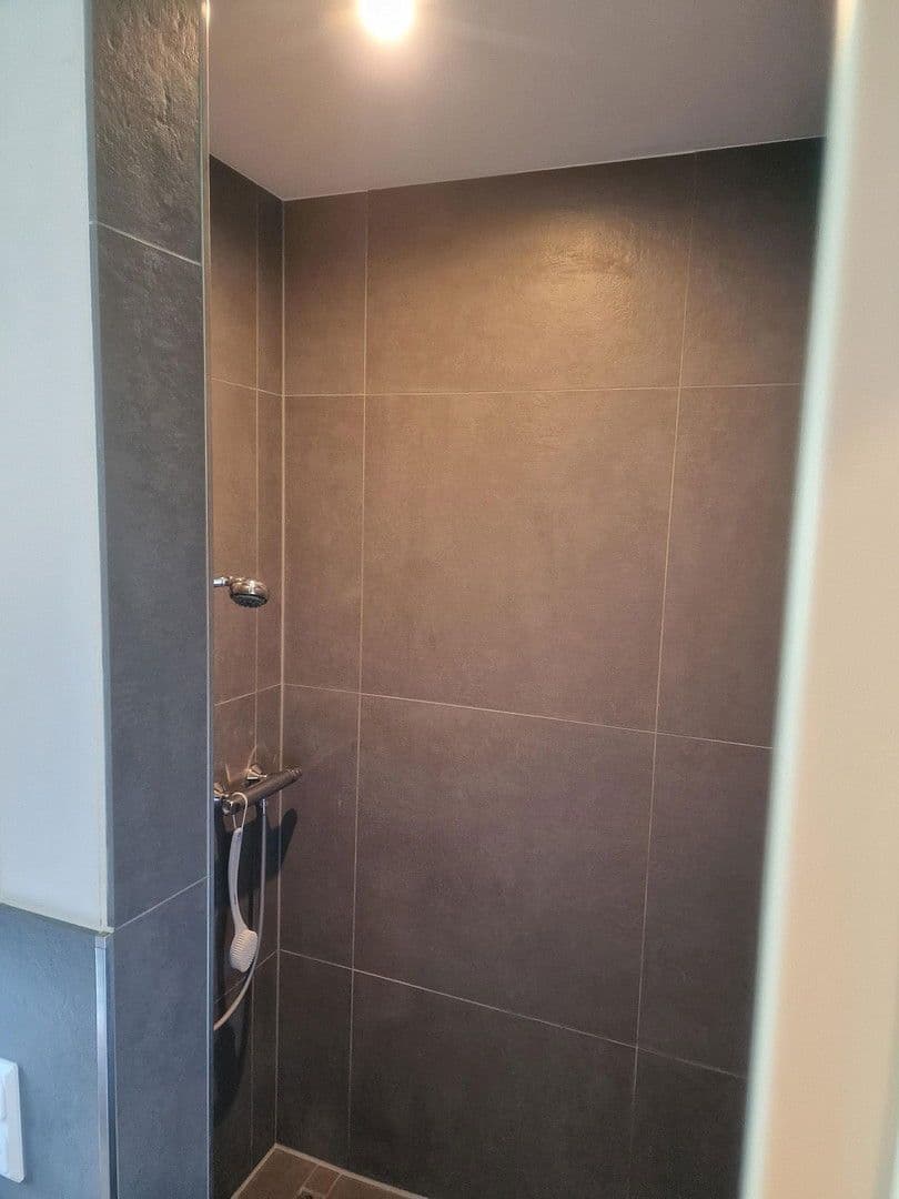 Predaj domu 233 m², pozemek 369 m², Andernach, Porýnie-Falcko Predaj domu 233 m², pozemek 369 m², Andernach, Porýnie-Falcko