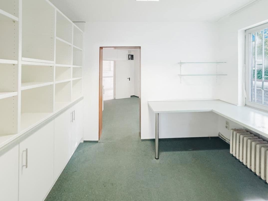 Prenájom nebytového priestoru 202 m², Röntgenstr. 6, Bonn, Severné Porýnie - Westfálsko Prenájom nebytového priestoru 202 m², Röntgenstr. 6, Bonn, Severné Porýnie - Westfálsko