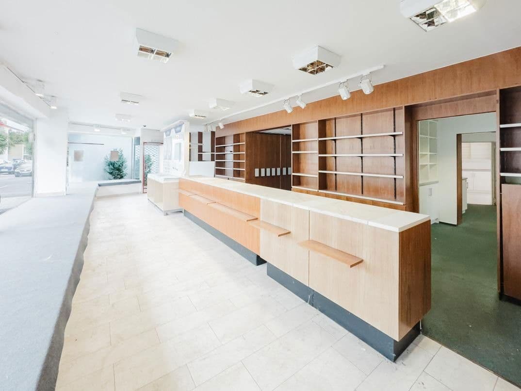 Prenájom nebytového priestoru 202 m², Röntgenstr. 6, Bonn, Severné Porýnie - Westfálsko Prenájom nebytového priestoru 202 m², Röntgenstr. 6, Bonn, Severné Porýnie - Westfálsko