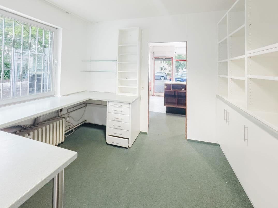 Prenájom nebytového priestoru 202 m², Röntgenstr. 6, Bonn, Severné Porýnie - Westfálsko Prenájom nebytového priestoru 202 m², Röntgenstr. 6, Bonn, Severné Porýnie - Westfálsko