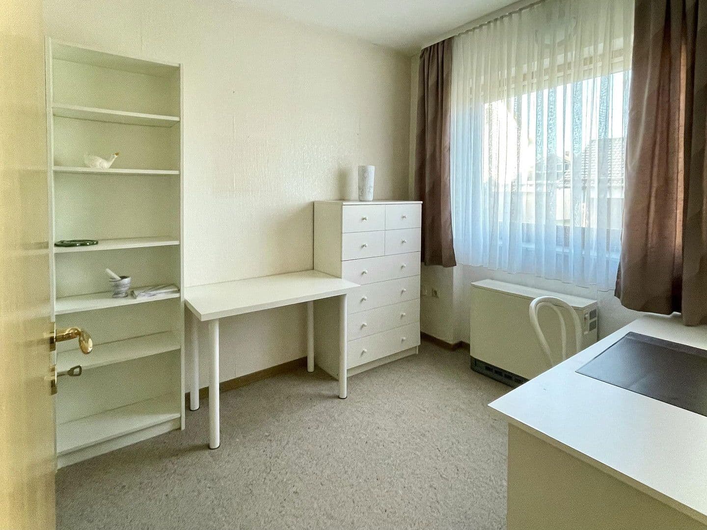 Predaj domu 175 m², pozemek 863 m², Erfurter Str. 4, Bad Emstal, Hesensko Predaj domu 175 m², pozemek 863 m², Erfurter Str. 4, Bad Emstal, Hesensko