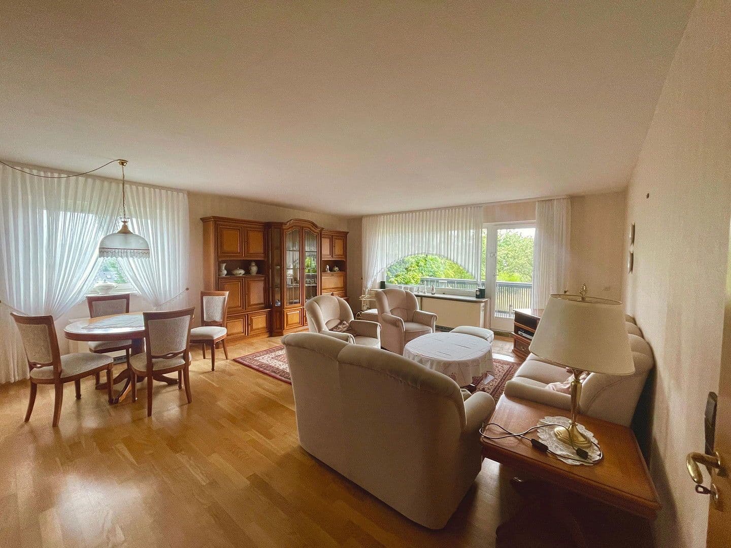 Predaj domu 175 m², pozemek 863 m², Erfurter Str. 4, Bad Emstal, Hesensko Predaj domu 175 m², pozemek 863 m², Erfurter Str. 4, Bad Emstal, Hesensko