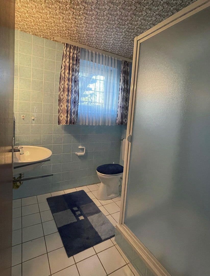 Predaj domu 175 m², pozemek 863 m², Erfurter Str. 4, Bad Emstal, Hesensko Predaj domu 175 m², pozemek 863 m², Erfurter Str. 4, Bad Emstal, Hesensko